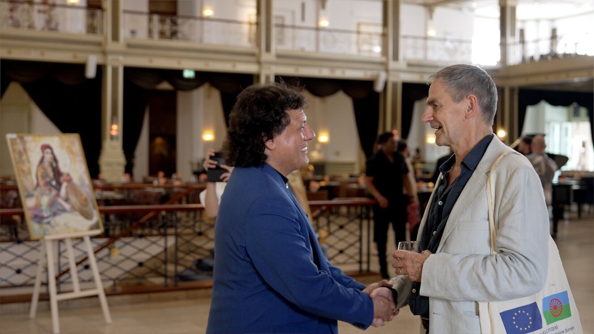 From left to right: Santino Spinelli, Founder &amp; Chair of the Them Romano (Italian Foundation), professor, musician and composer, and Peter Jorna, Cultural Anthropologist &amp; Roma Consultant.