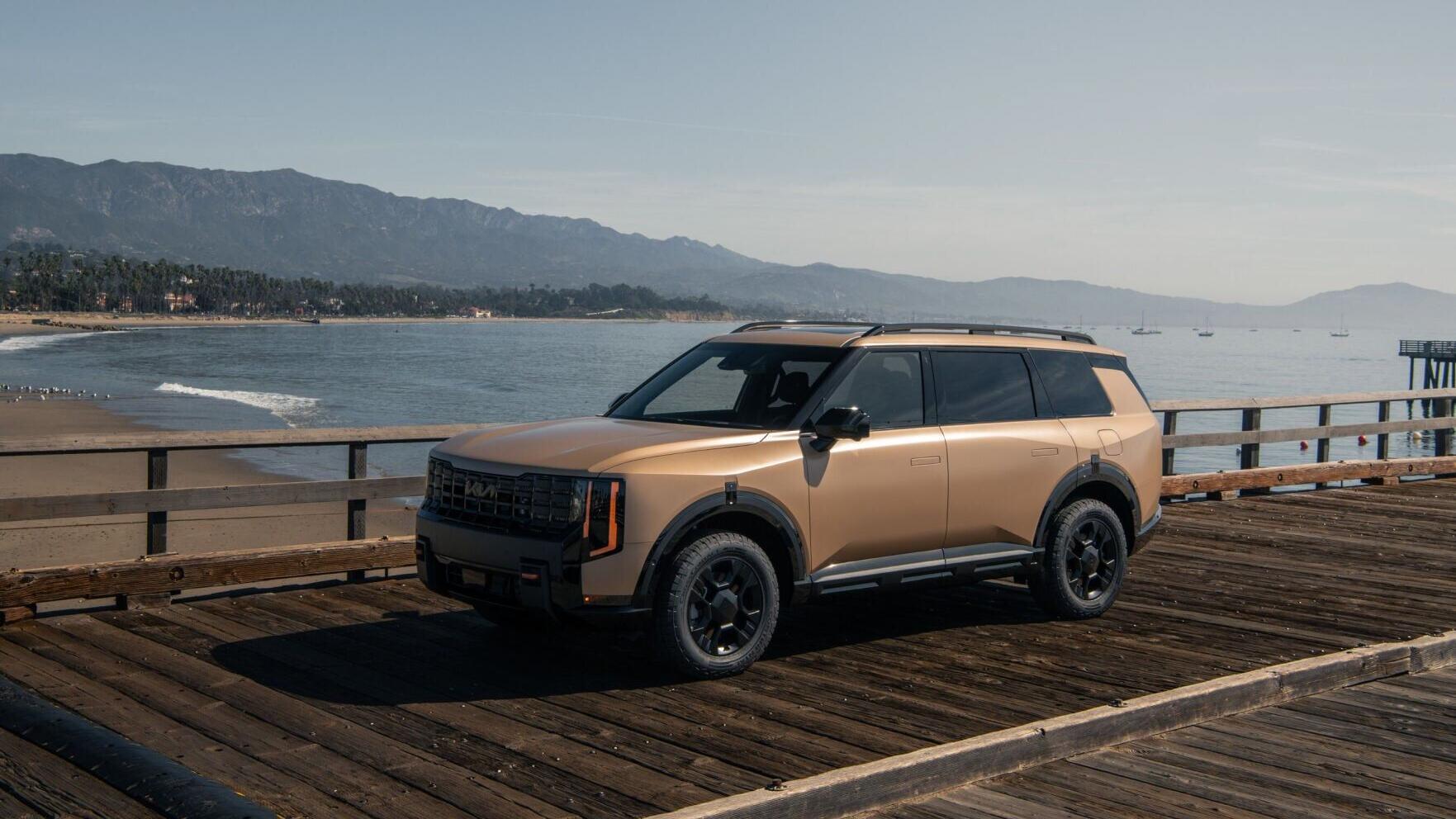 EL KIA TELLURIDE DEL 2027 FUE NOMBRADO UNO DE LOS "MEJORES SUV NUEVOS" DE NEWSWEEK EN LOS PREMIOS DE ELECCIÓN DE LOS LECTORES DEL 2026 (PRNewsfoto/Kia America)