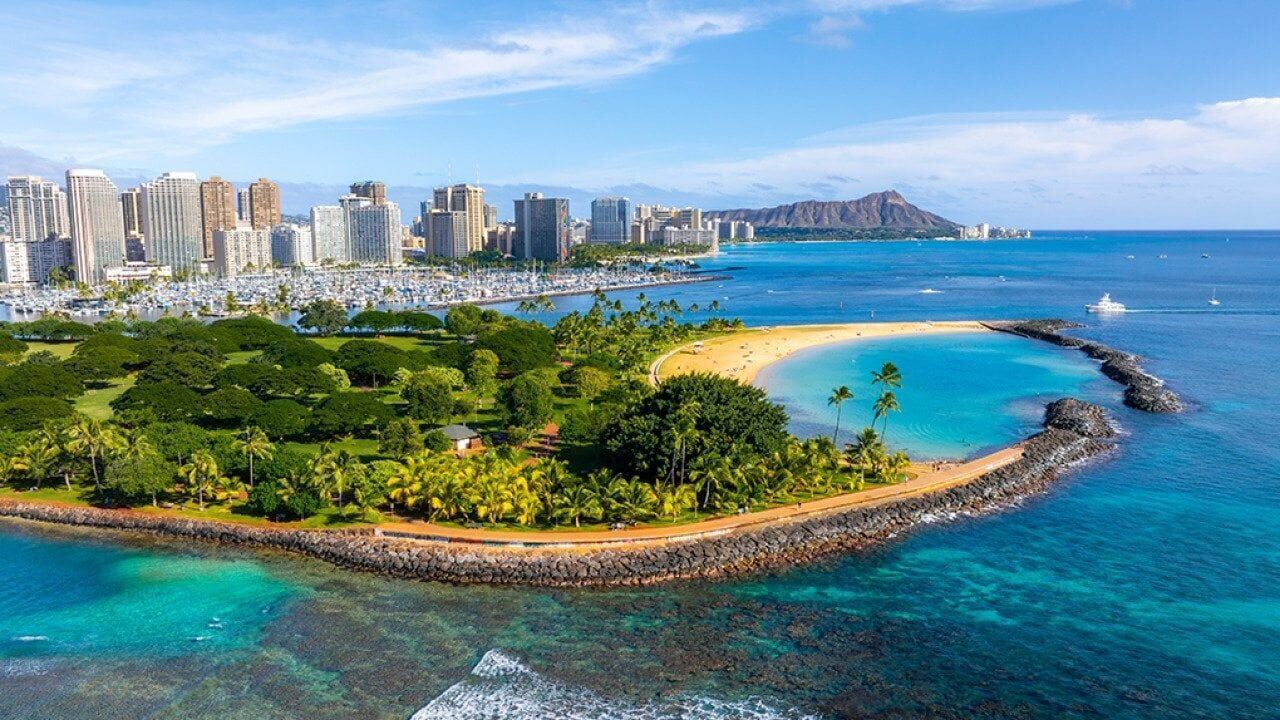 4 ways to save on July 4th travel this year, according to KAYAK data