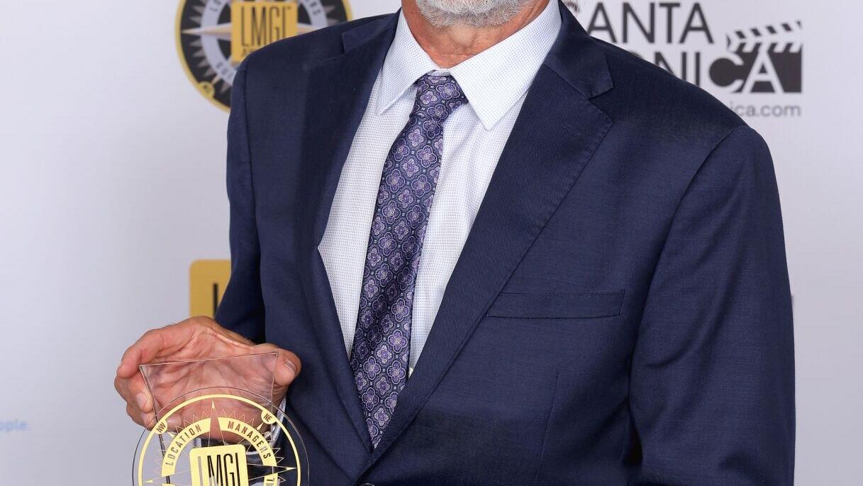 Veteran Location Manager Mike Fantasia, whose career spans more than 30 years, was honored with the LMGI Lifetime Achievement Award.. Fantasia's celebrated location work appears in major films including Top Gun: Maverick, Killers of the Flower Moon, Spi...