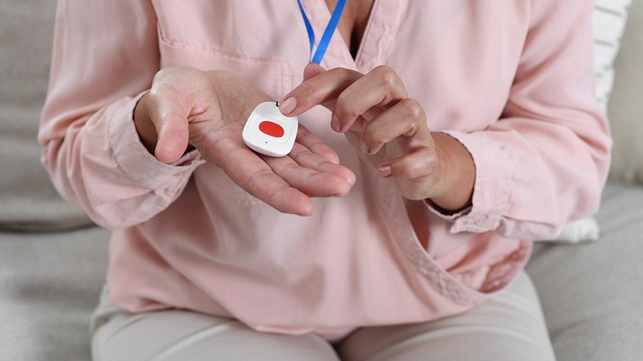 How to choose a medical alert system for your parent's needs
