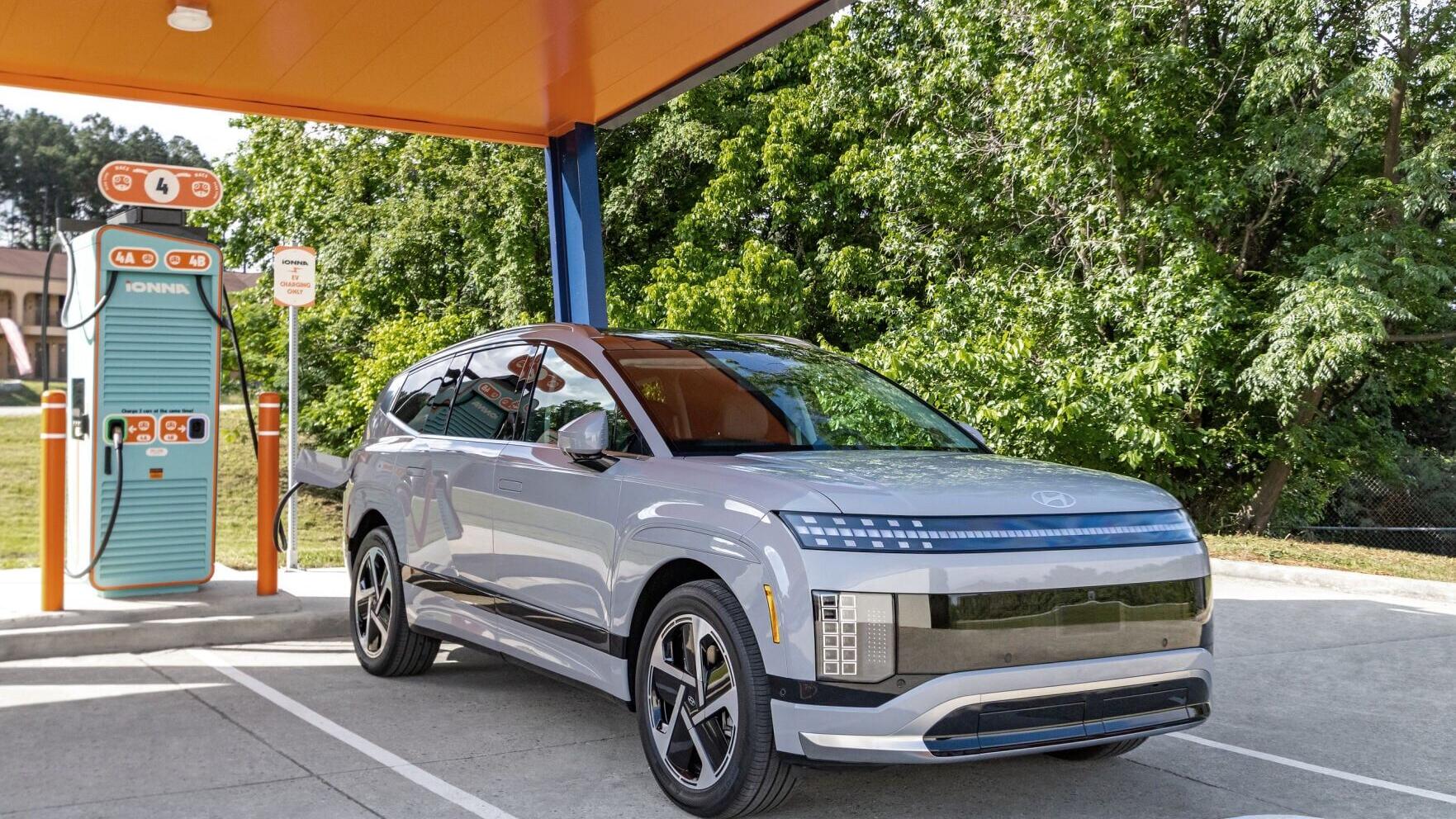 A 2026 Hyundai IONIQ 9 Calligraphy charges at the IONNA Rechargery in Forest Park, Georgia, on May 13, 2026.