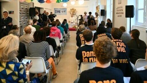 The pope visited Maison Bakhita, an association supporting migrants and refugees