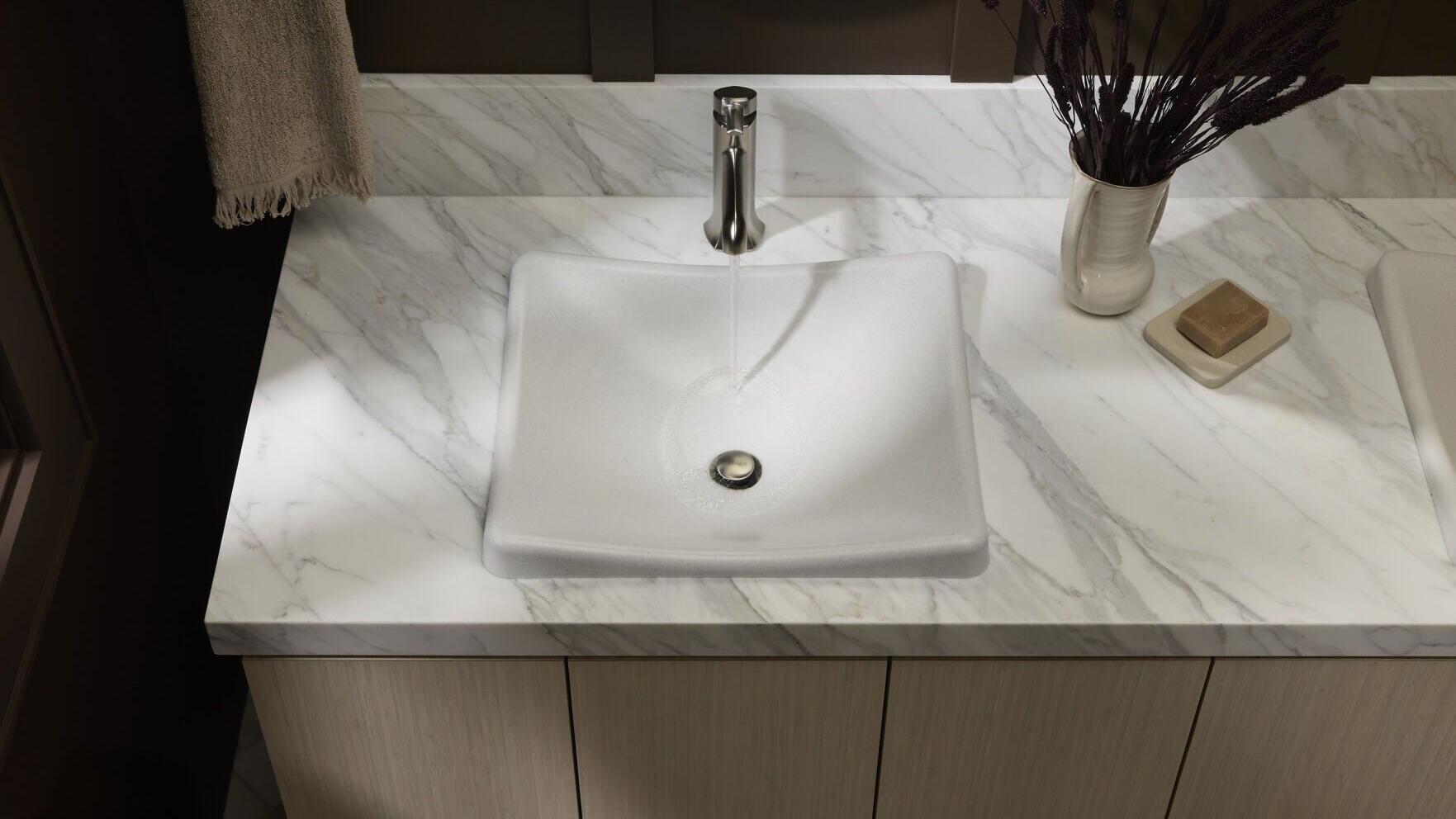 KOHLER WasteLAB DemiLav in Eggshell