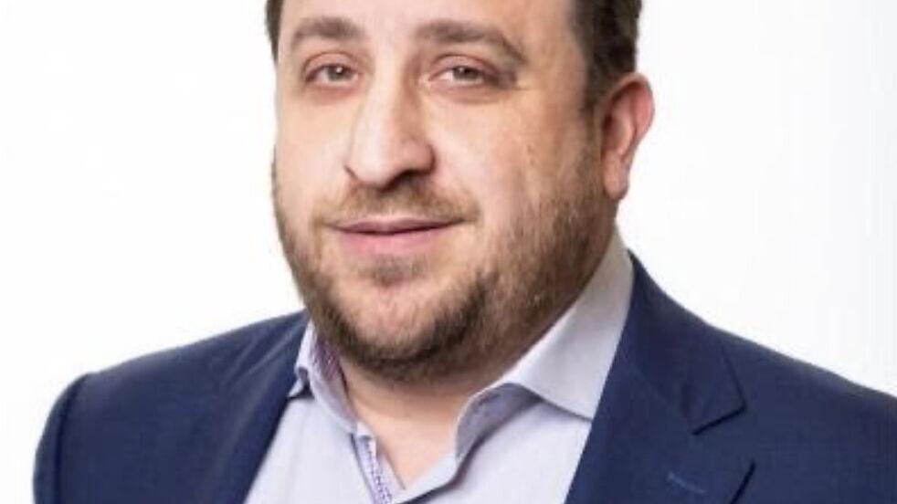 Elliott Kunstlinger, one of the industry's top-producing brokers, has been hired by Eastern Union as the first senior broker to join under the company's nationwide expansion initiative. Kunstlinger is known for closing some of the market's largest and m...