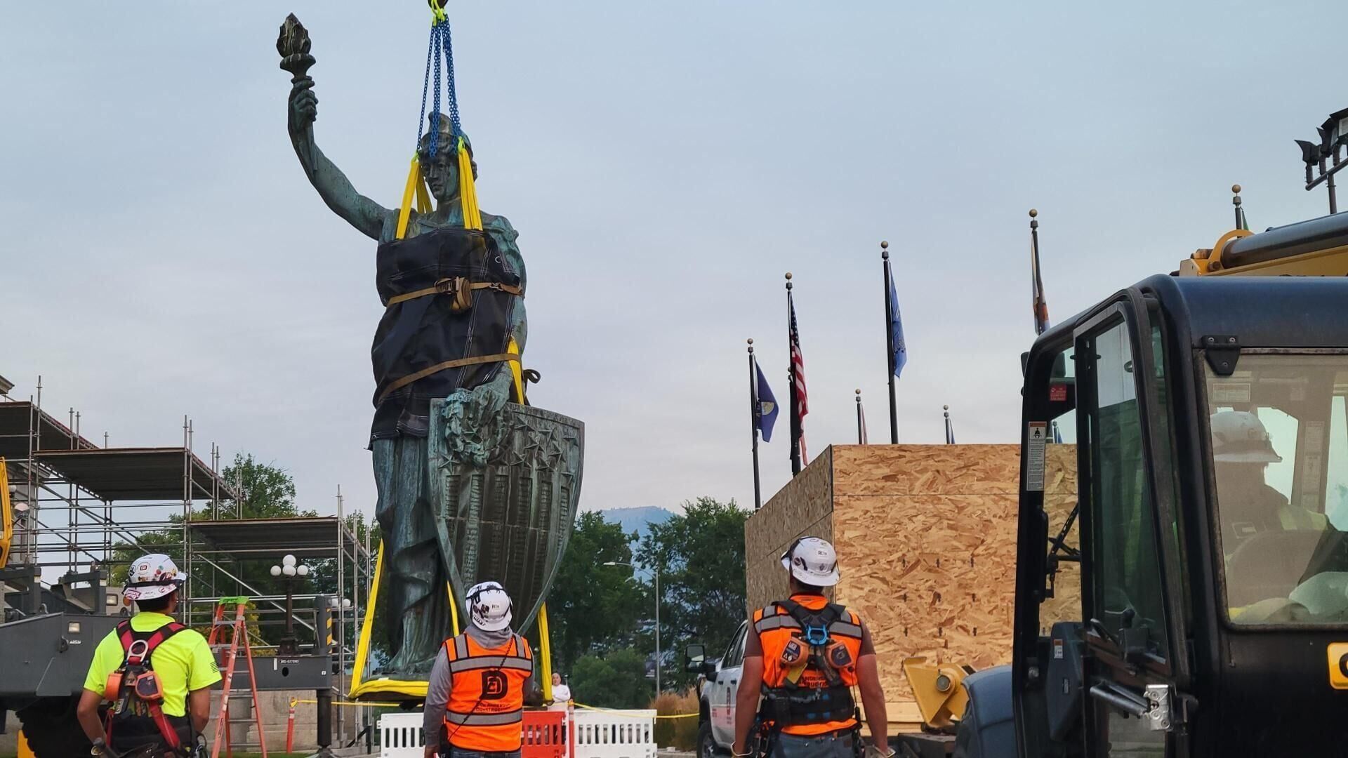"Lady Montana" removed from the top of the State Capitol building