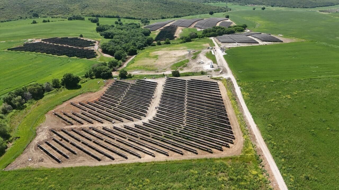 LONGi modules at a nearby park developed by FARIA RENEWABLES.