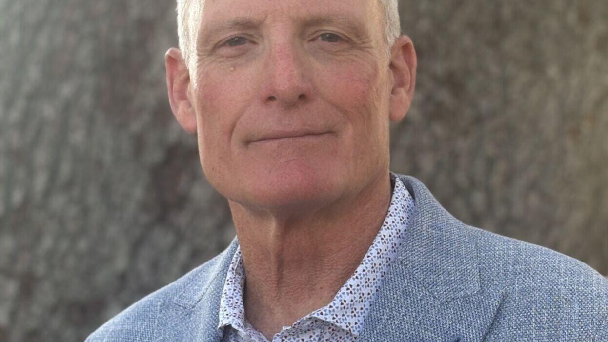 Stewart Staples, Vice President of Commercial Roofing