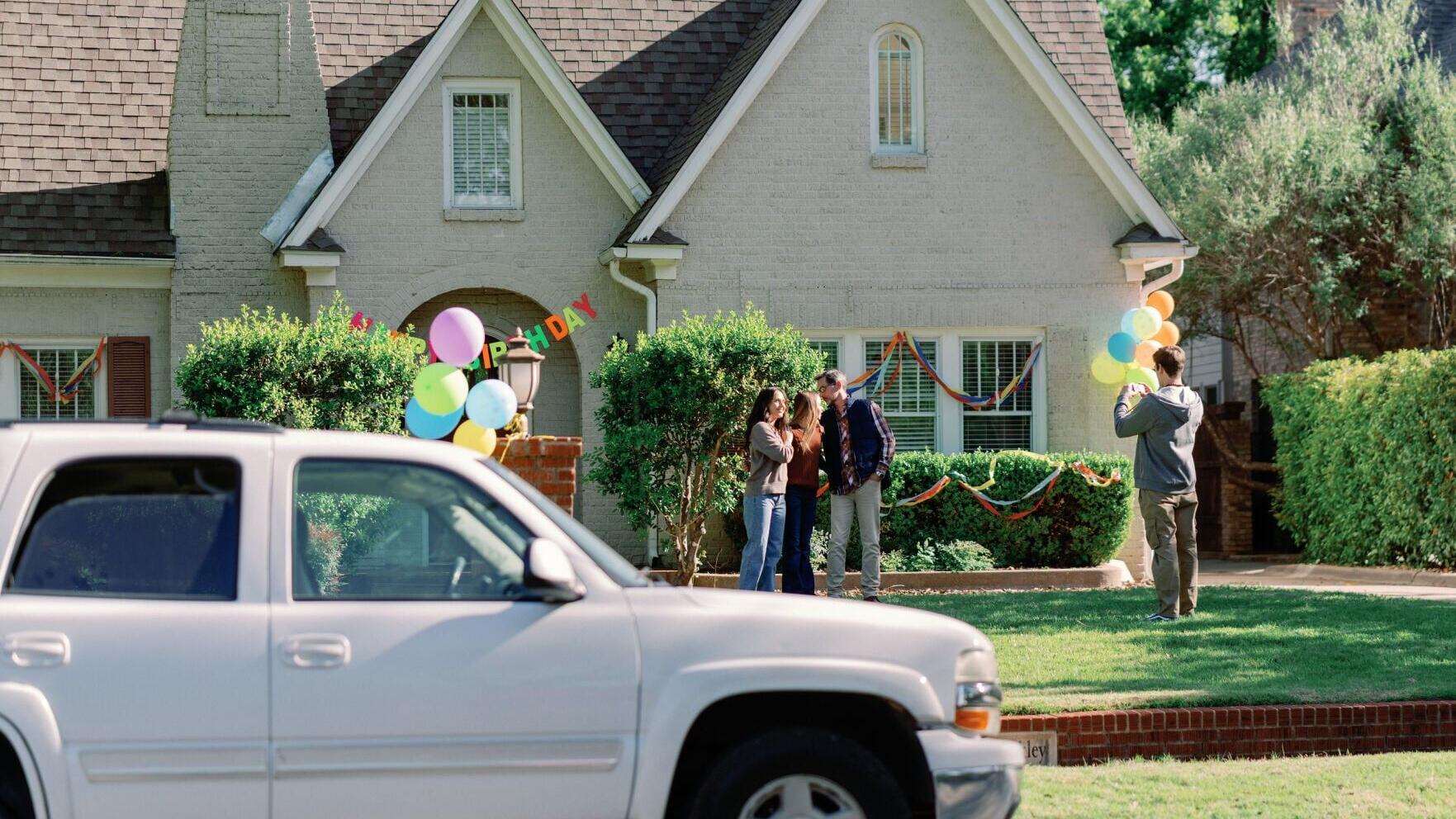 D&amp;M Leasing's Fort Worth, Texas headquarters, where the nation's largest direct-to-consumer auto leasing company has served Texas drivers for 50 years.