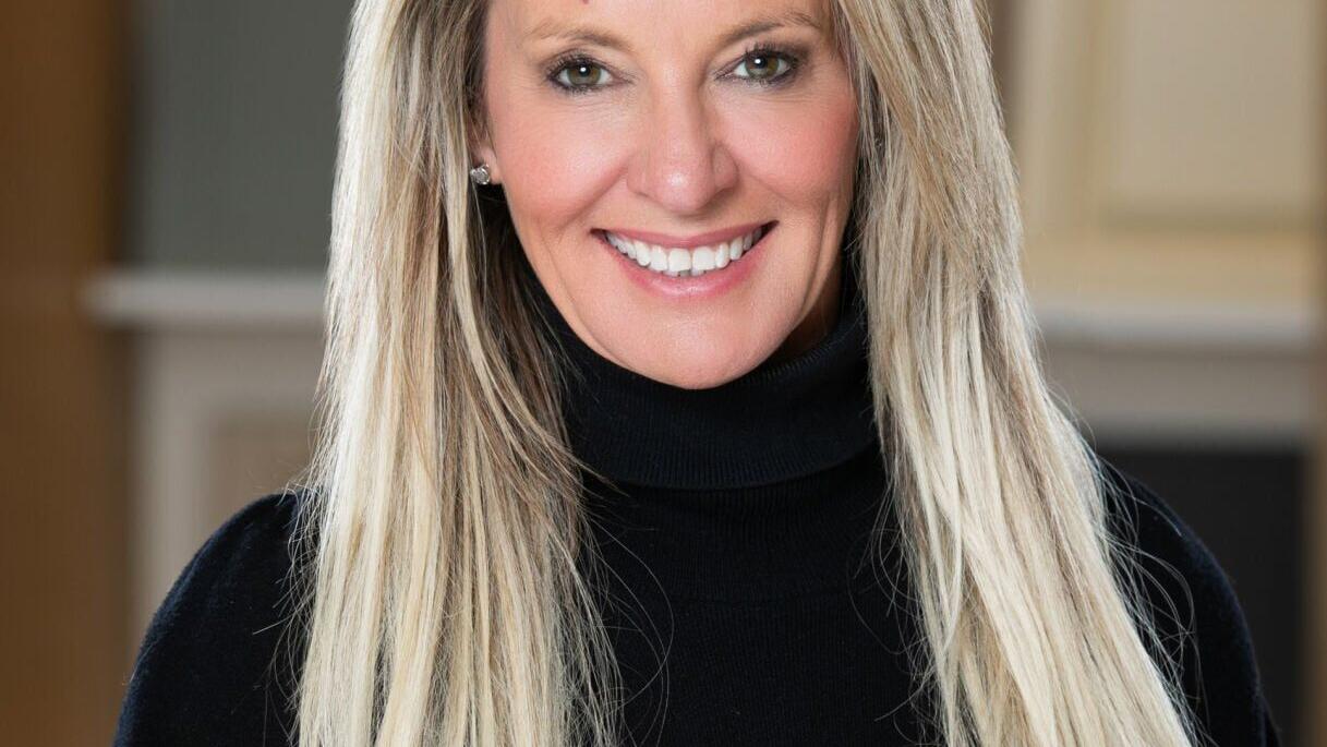 Danielle Mikesell, Cabinetworks