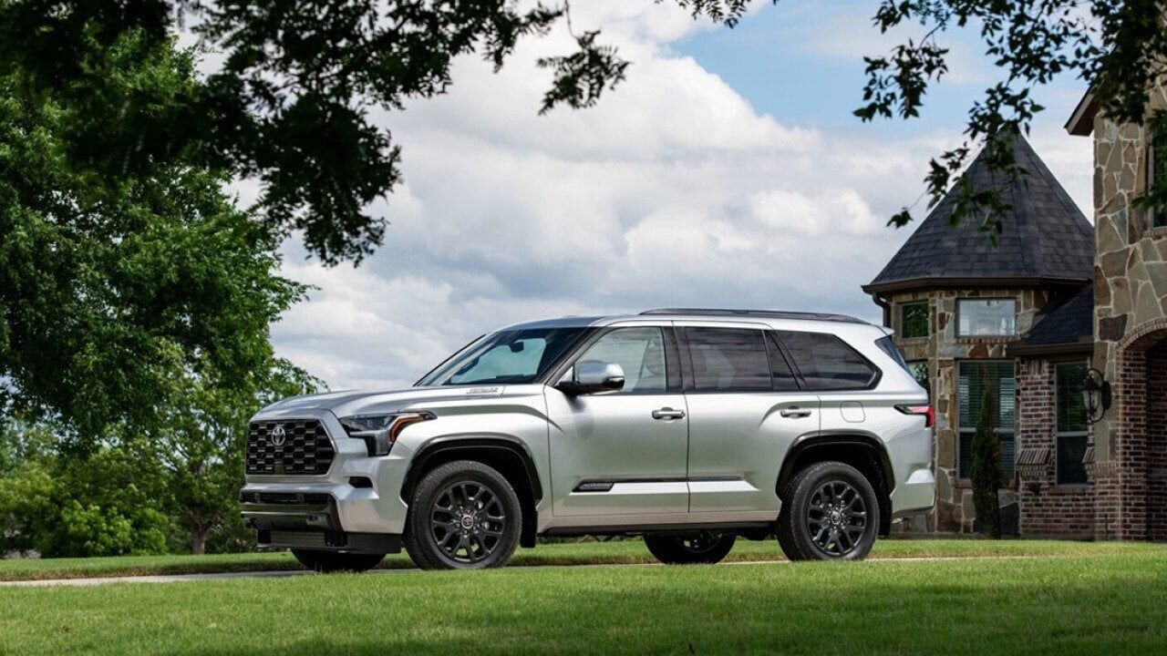 The highest-rated hybrid cars under $80K