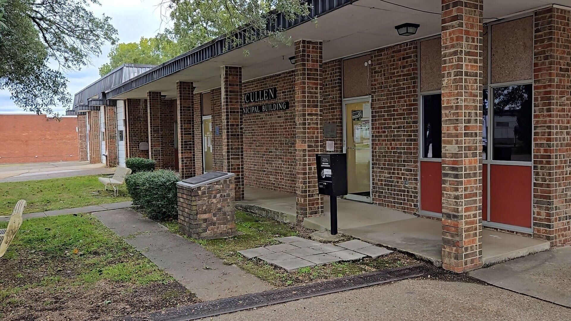 Cullen Town Hall