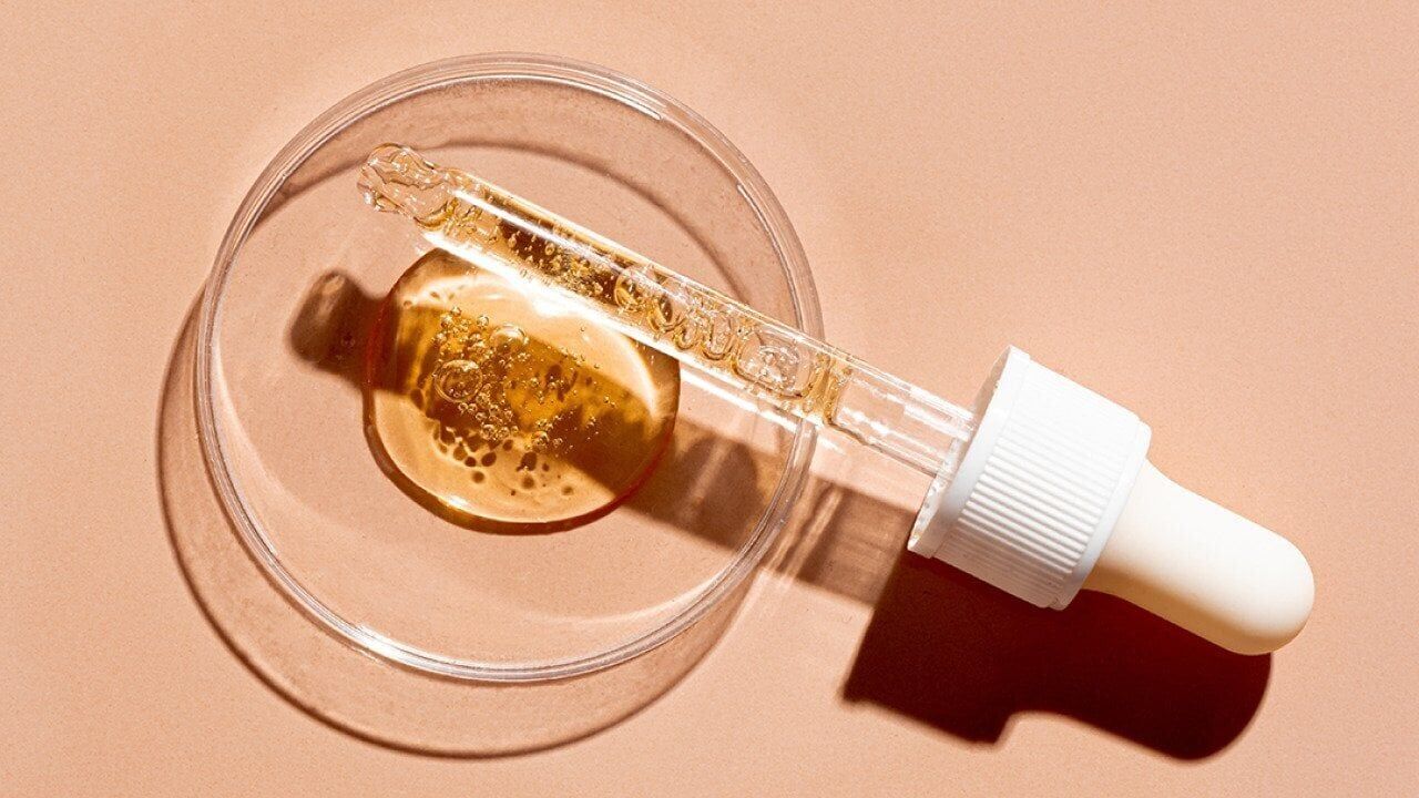 The clean beauty ingredients dermatologists recommend