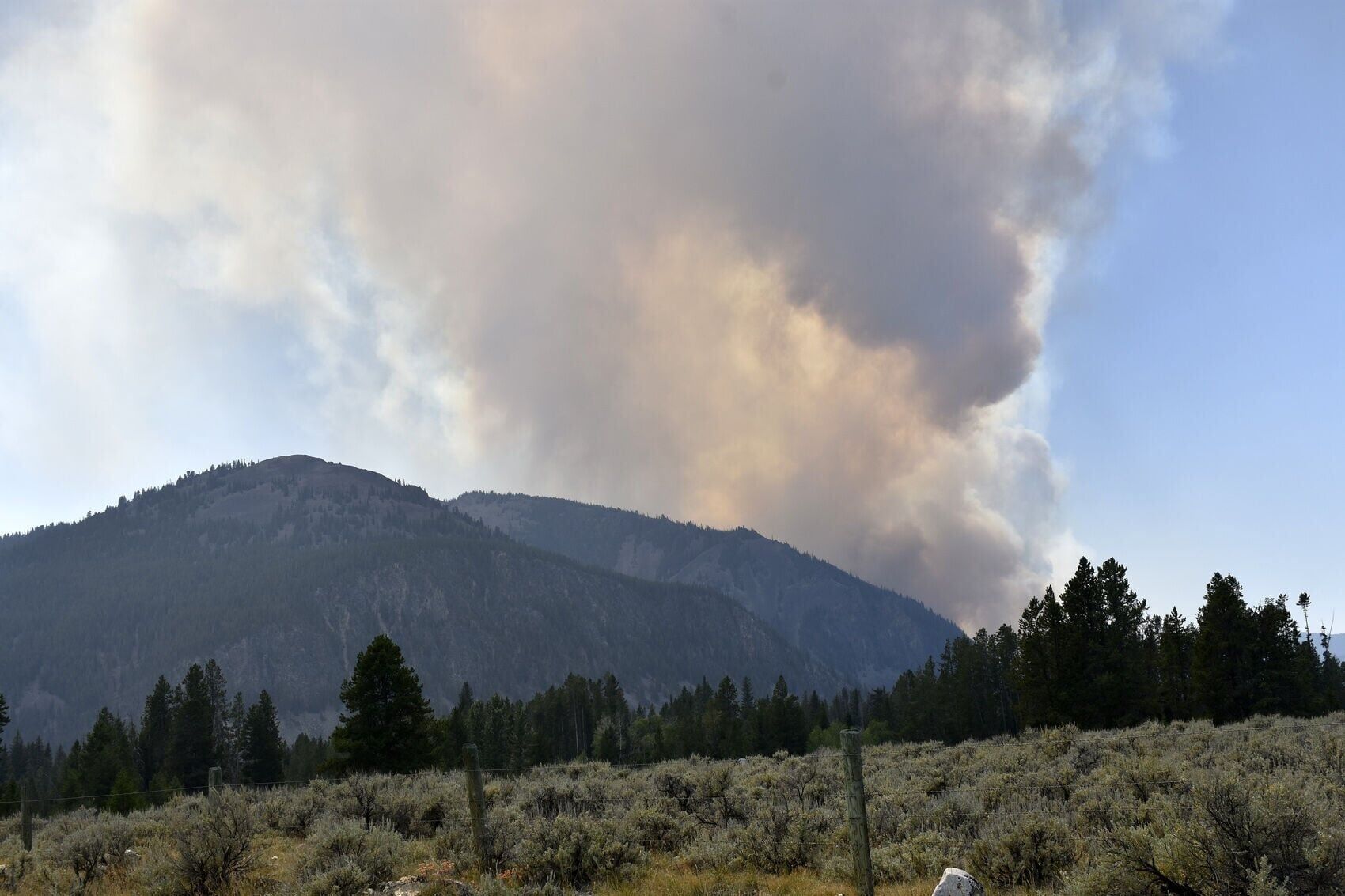 Bobcat Lakes Fire
