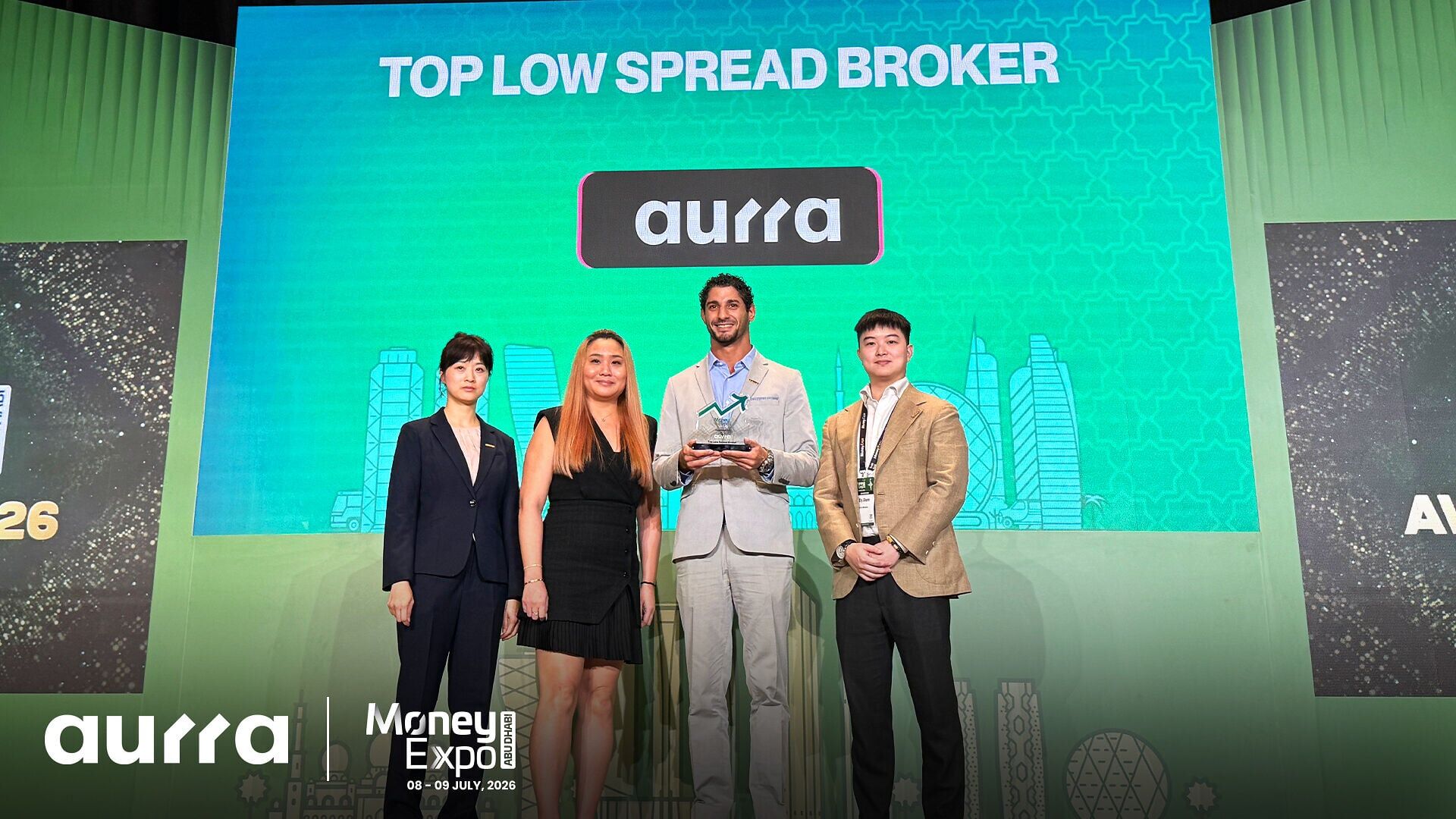 Aurra Markets Receiving Top Low Spread Broker Award in Money Expo Abu Dhabi 2026