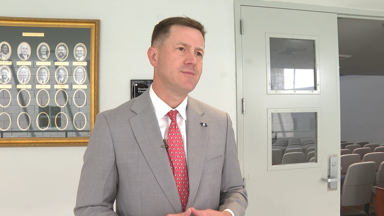 CADE BRUMLEY IN TOWN-MOTSSOTVO_KTBS9585_186.mp4.00_00_20_18.Still001.png