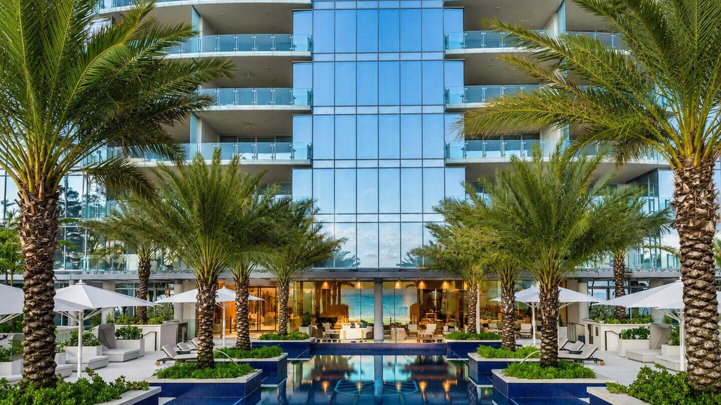 The Watermark’s private oceanfront pool terrace reflects the development’s seamless integration of luxury residential living, elevated amenities and personalized service within one of the Caribbean’s most exclusive waterfront addresses