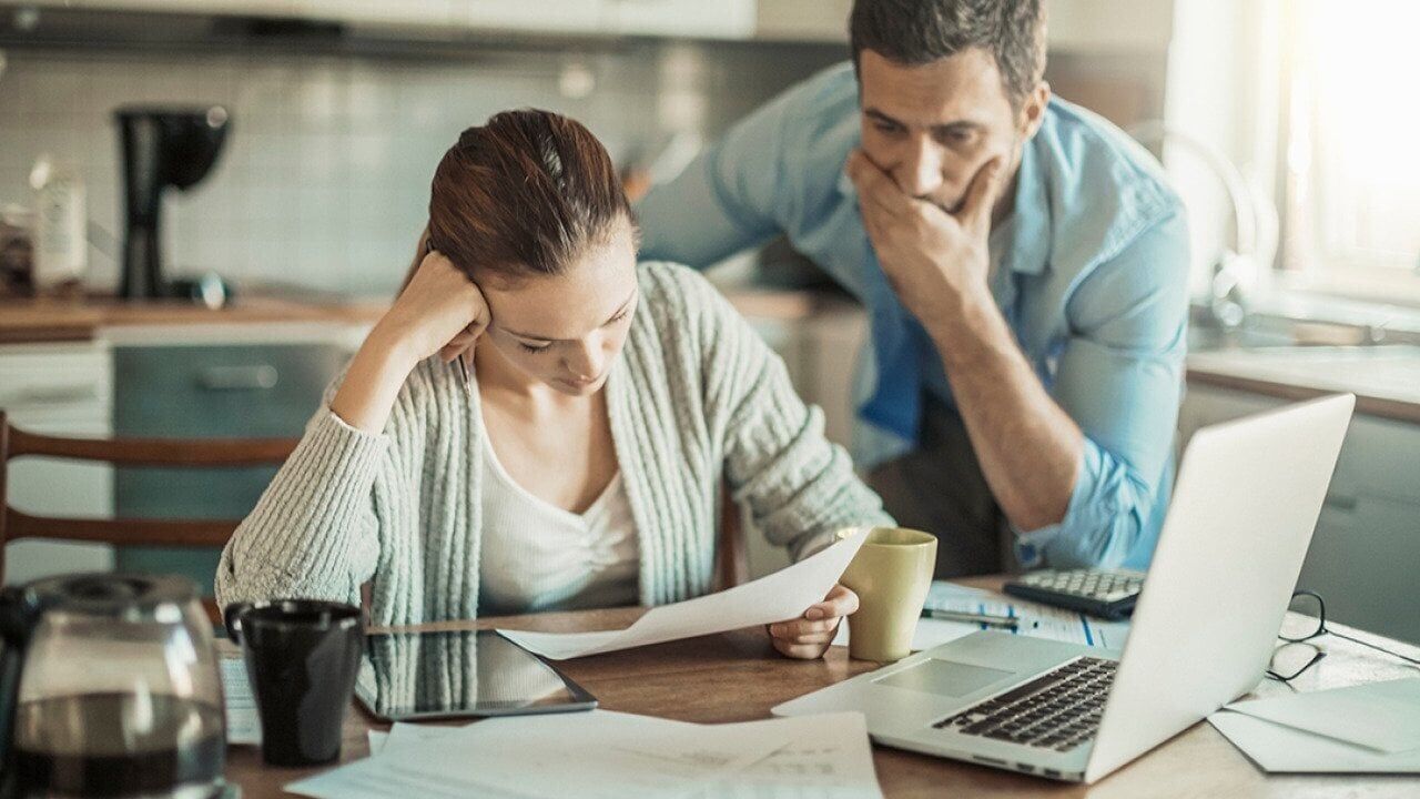 4 in 5 Americans report financial stress. Here's what it’s doing to their mental health.