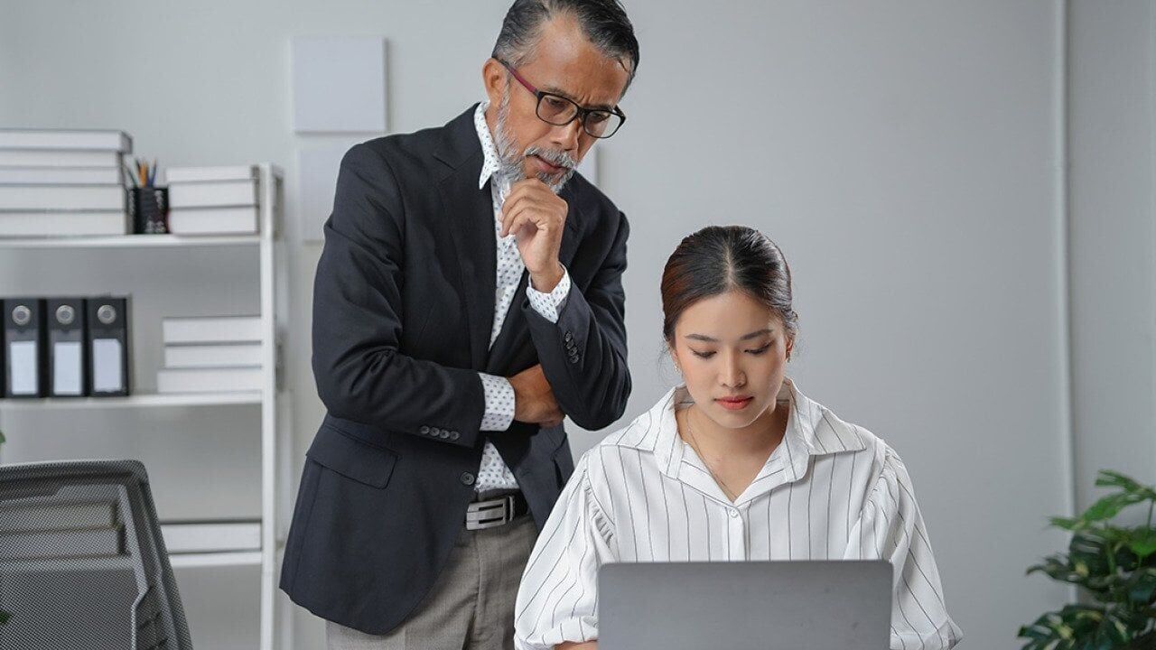Accountability without micromanagement: How managers balance tracking and trust