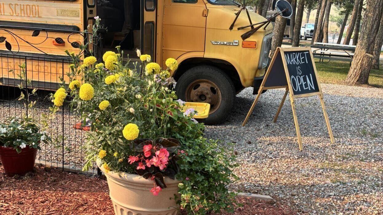 The WyeKnot Market bus greets visitors to the weekly market