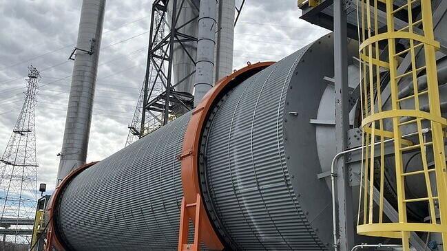 Tiger Group and Can-Am Machinery's online auction features a TSI rotary drum dryer system that includes a premium Hauck burner and Clarage induced-draft fan.
