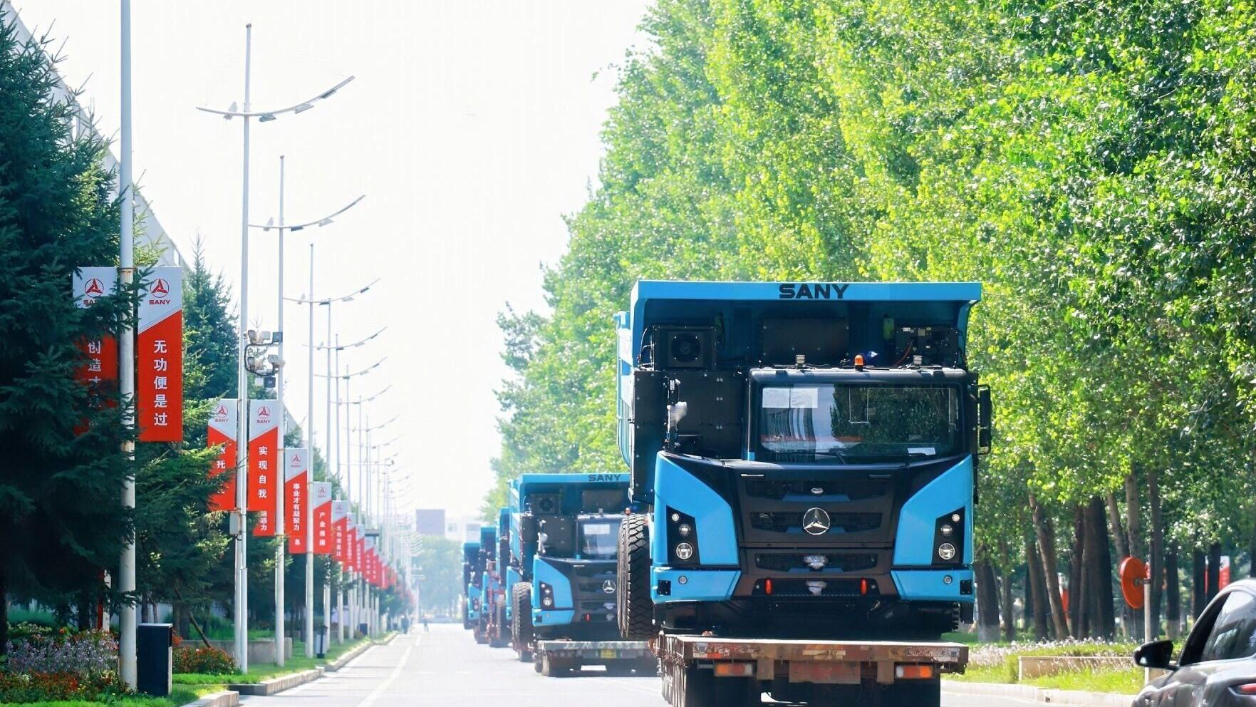 A fleet of autonomous mining trucks departed from SANY’s Shenyang Heavy Equipment Industrial Park