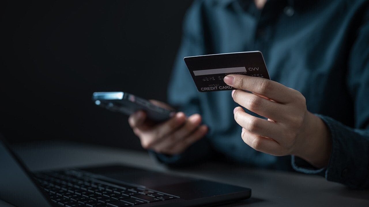 ACH vs. credit card vs. cash: Which rent payment methods should landlords accept in 2026?