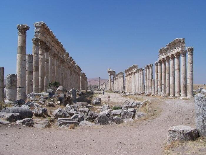 Devastating impact of “mechanised looting” on historic sites in Syria’s civil war
