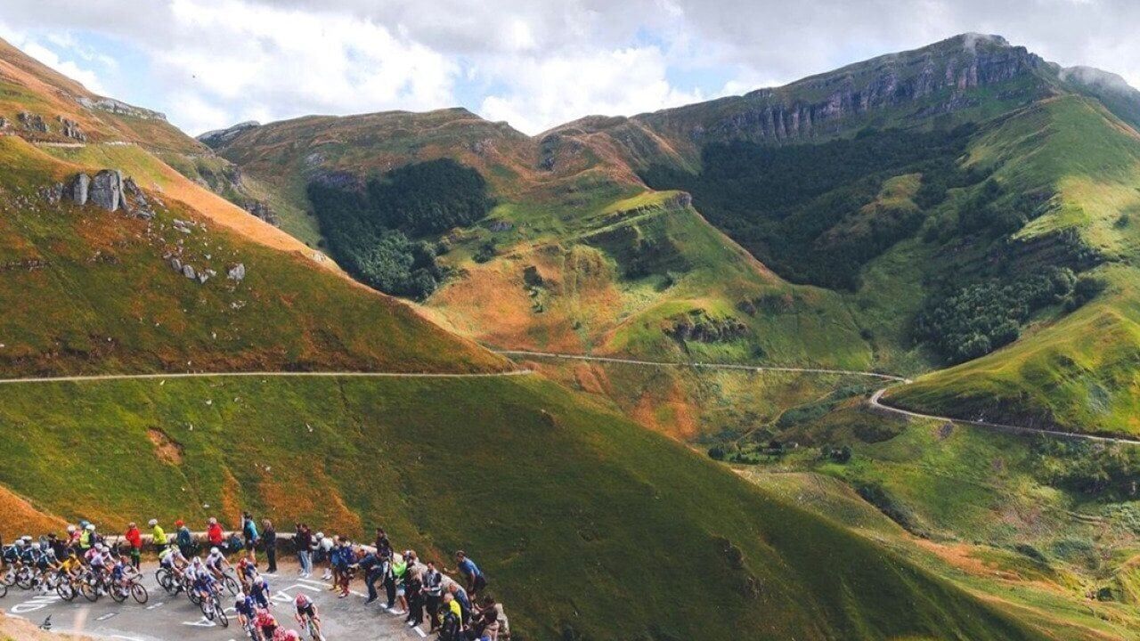 Why cycling fans are traveling to watch the world’s biggest races in person