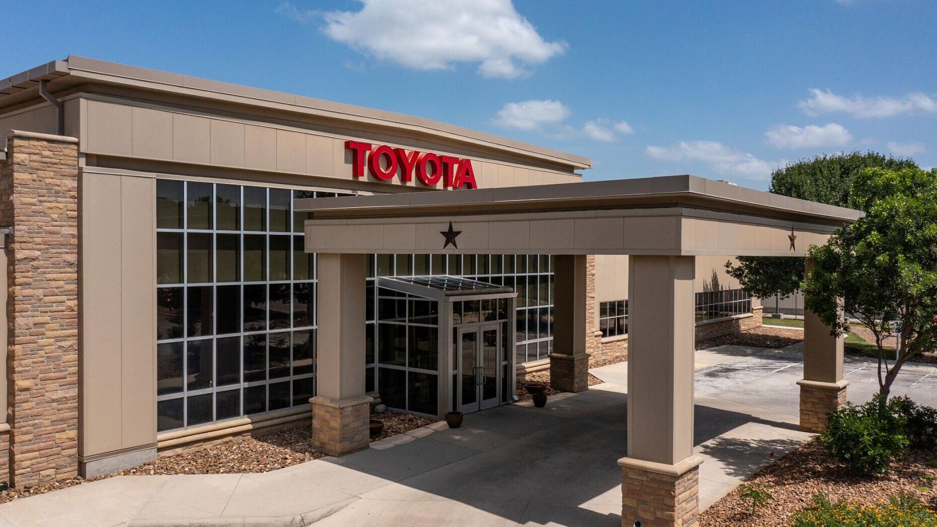 Toyota Announces $3.6B Expansion, 2,000 New Jobs at its San Antonio Plant - Investment will enable Tacoma assembly alongside Tundra, Sequoia and rear axles.
