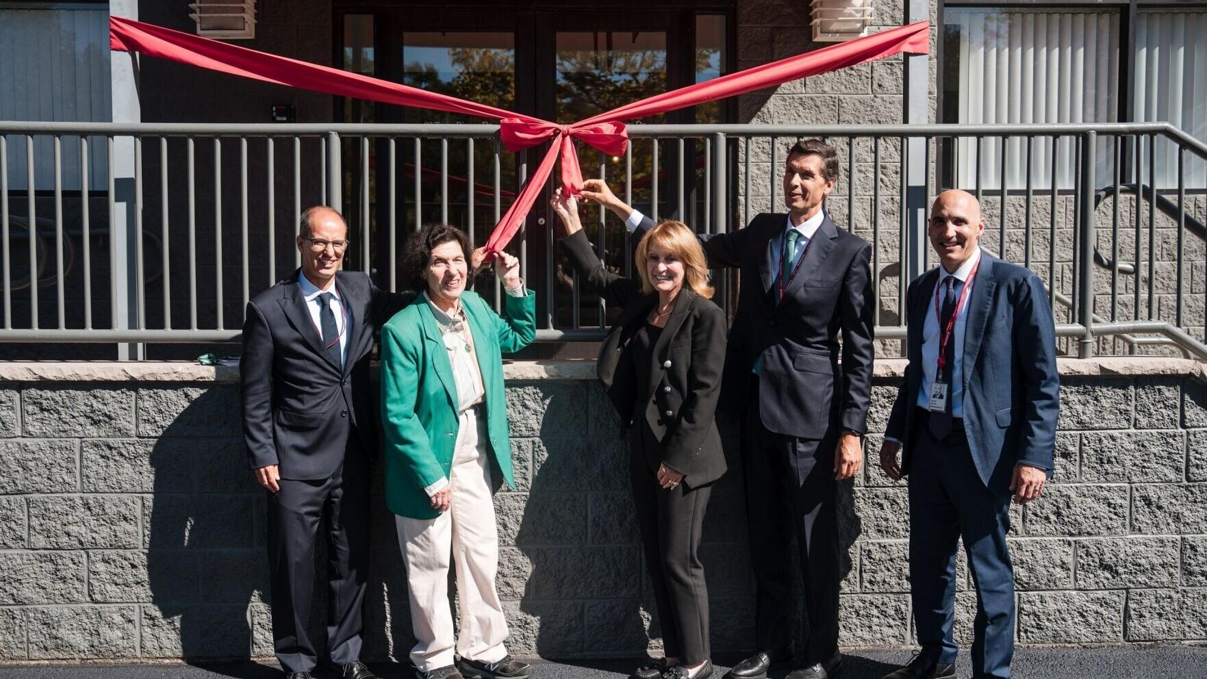 Marco Gil, co-CEO Hovione; Janice Mironov, Mayor East Windsor, NJ; Debbie Hart, President BioNJ; Antonio Almeida, co-CEO Hovione; David Basile, VP TechOps Americas Hovione