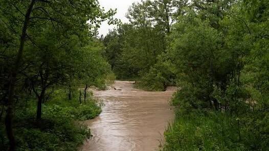 Glacier Valley flooding causes closures, crowds shift to other areas