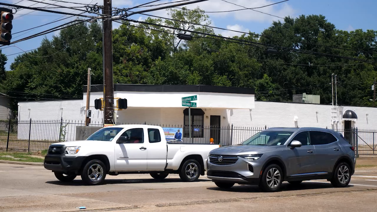 Broadway Avenue in Shreveport