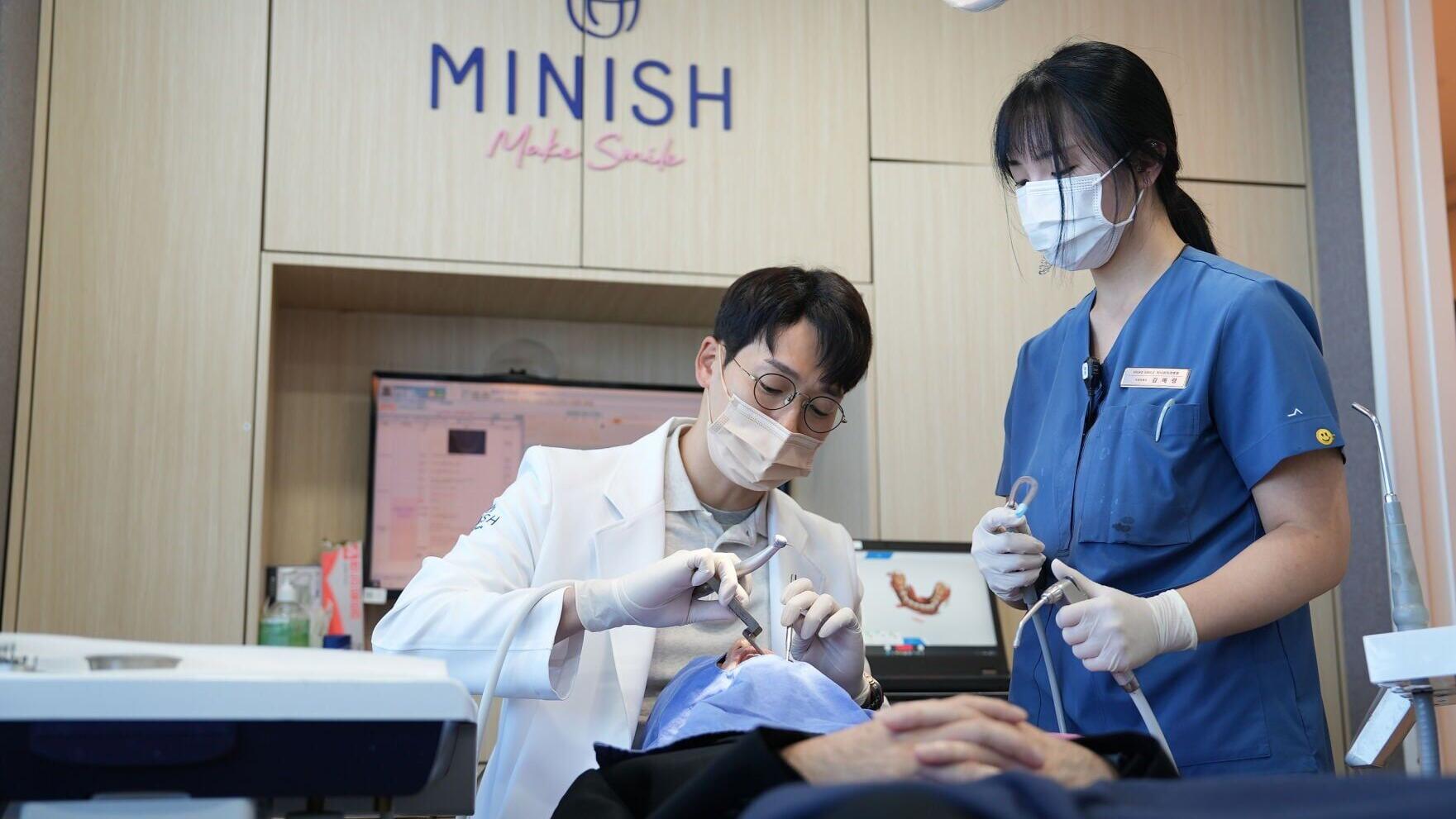 MINISH applies a tooth-preserving restorative approach that considers aesthetics, function, and preservation of natural tooth structure.