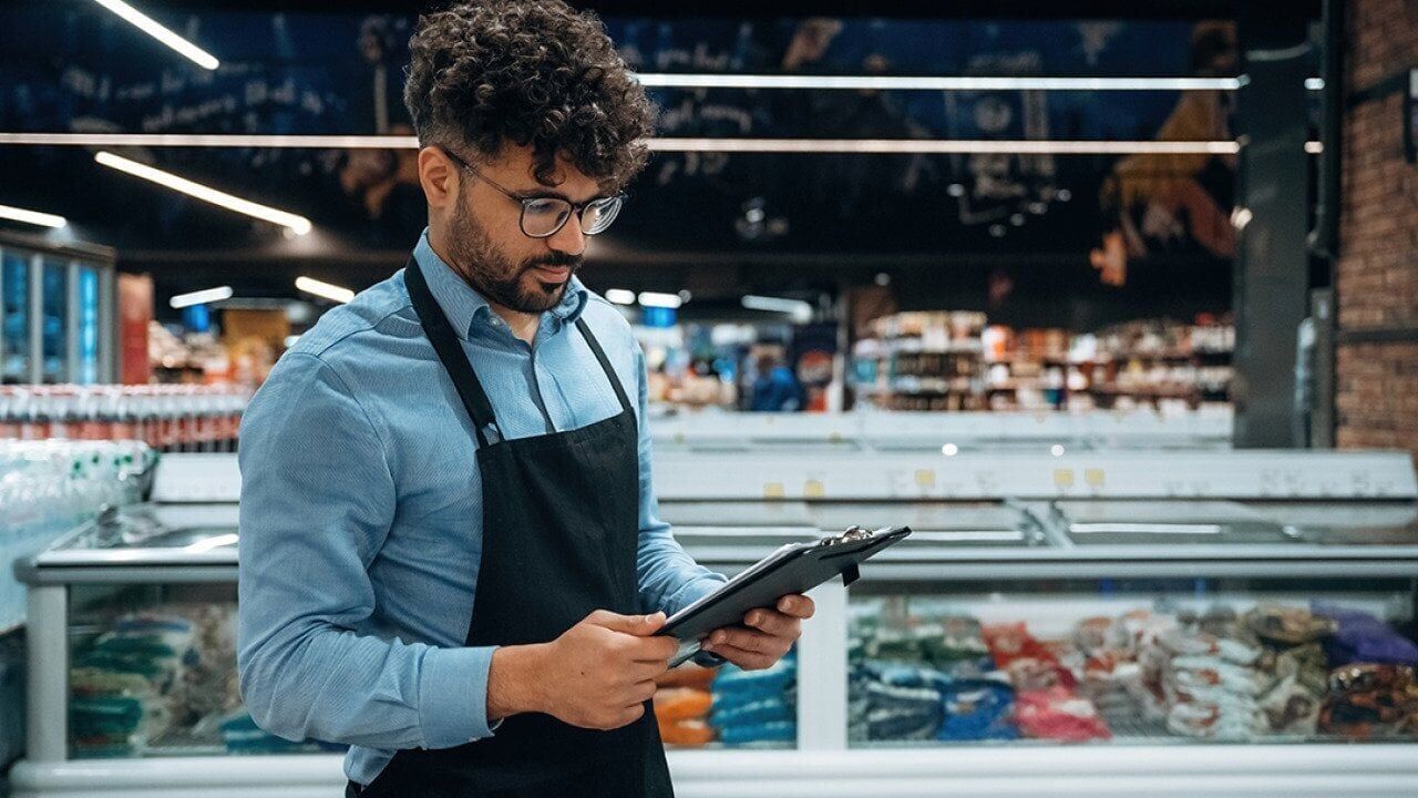 7 habits of highly successful grocery store managers