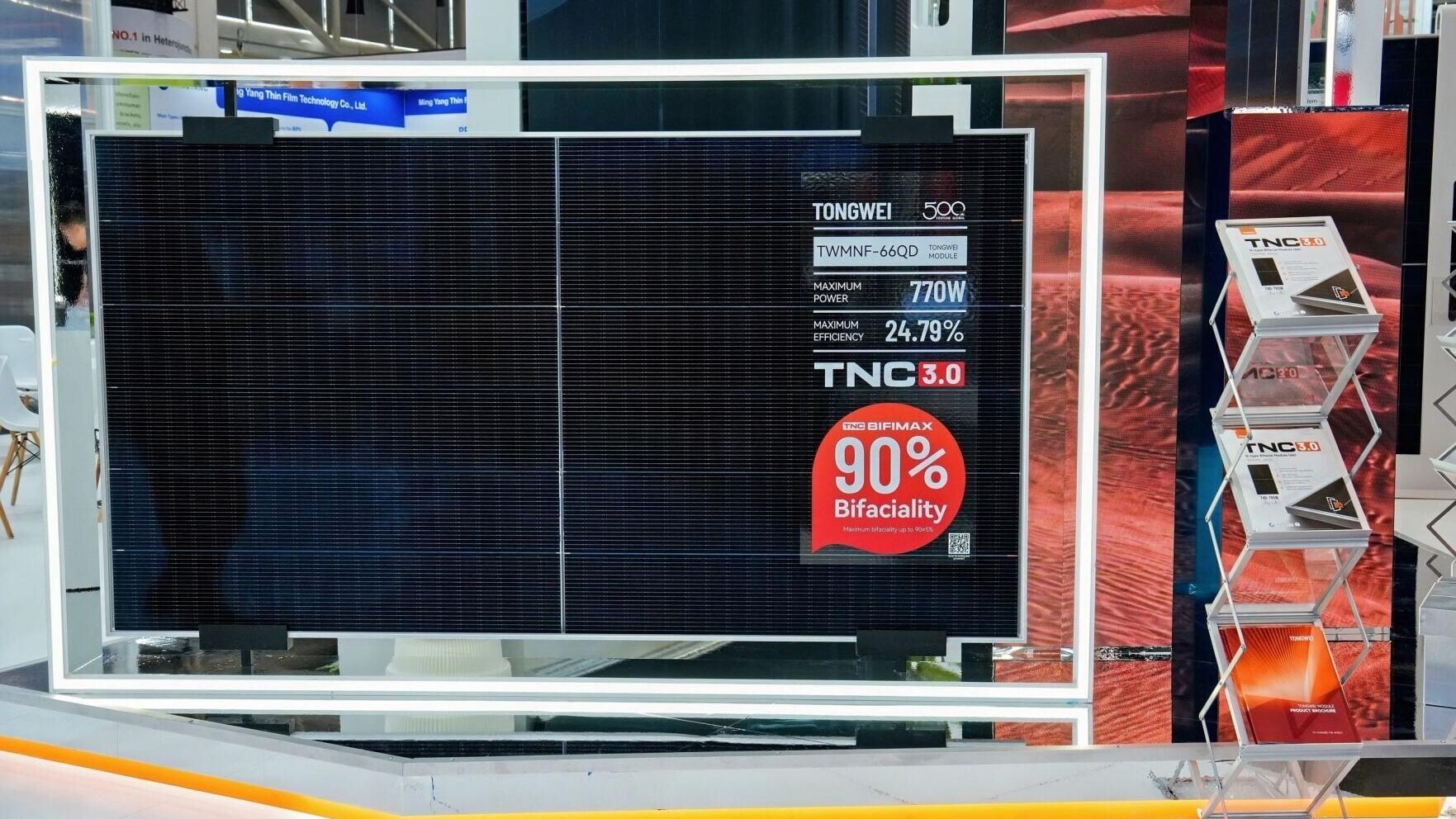 Tongwei TNC 3.0 BIFIMAX: A utility-scale flagship featuring 770W power output, 24.8% efficiency, and a record-breaking 93.07% bifaciality rate.