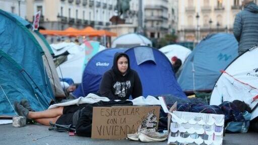 Hundreds of protesters have set up camp in Madrid's busy Puerta del Sol public square to demand better protection for tenants
