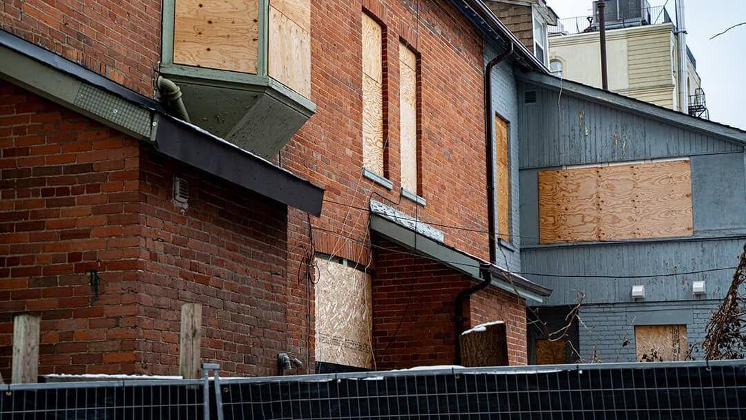 What skip tracing reveals about distressed properties and how investors use it