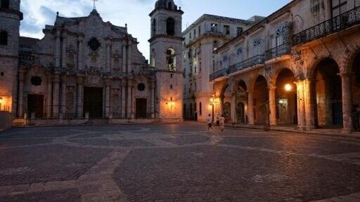 An square in Old Havana traditionally visited by tourists appears almost empty in June 2026