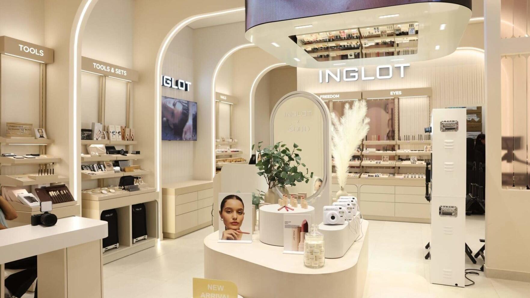 INGLOT, flagship store