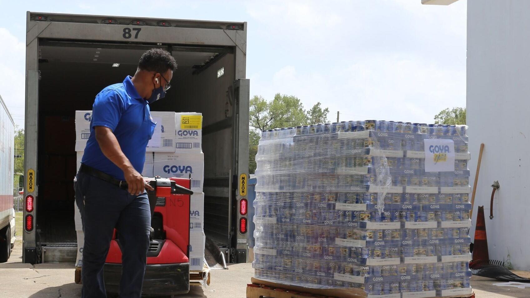 GOYA FOODS DONA 100,000 LIBRAS DE ALIMENTOS PARA AYUDAR A LAS VÍCTIMAS DE LOS DEVASTADORES TERREMOTOS EN VENEZUELA (PRNewsfoto/Goya Foods)