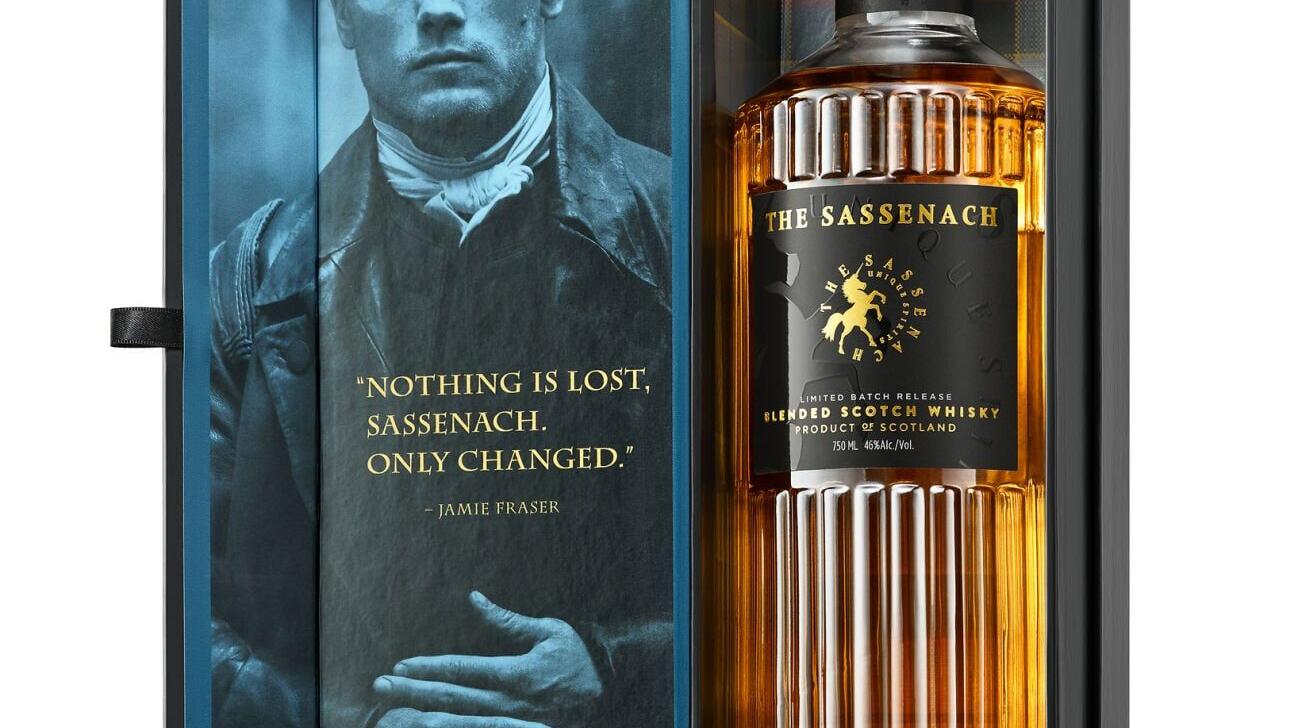 Limited-Edition Sassenach Spirits “Jamie Fraser Collection”  Collector’s Box