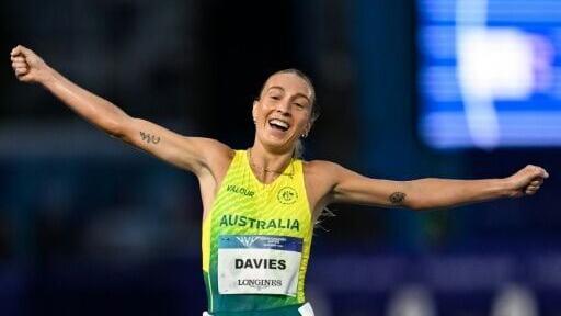 Rose Davies won the women's 10,000m in Glasgow