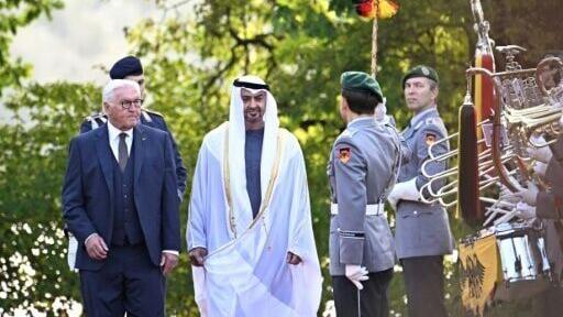 German President Frank-Walter Steinmeier and UAE President Mohamed bin Zayed Al-Nahyan reviewing a military honour guard in Berlin