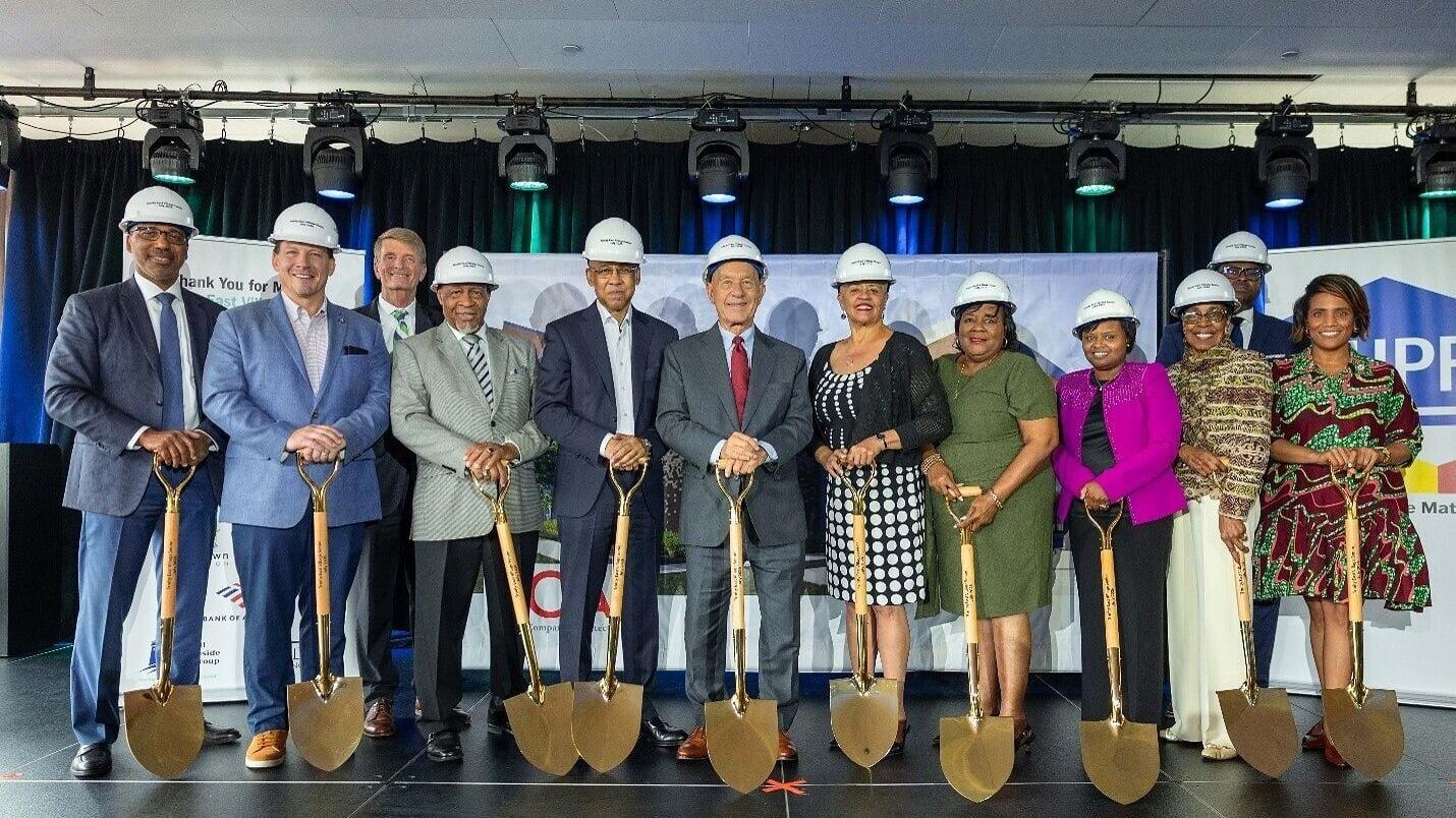 Fr. left Ryan Bibbs, HCD, Jamie Bryant, Houston HTX, Rev. Robert Besser, Herbert Green, Trinity East Village East CDC, Eric Price, NHPF, Mayor John Whitmire, Councilmember Carolyn Evans-Shabazz, Rev. Dr. Marilyn White, Rev. Melinda Owens, Juanita Jackso...