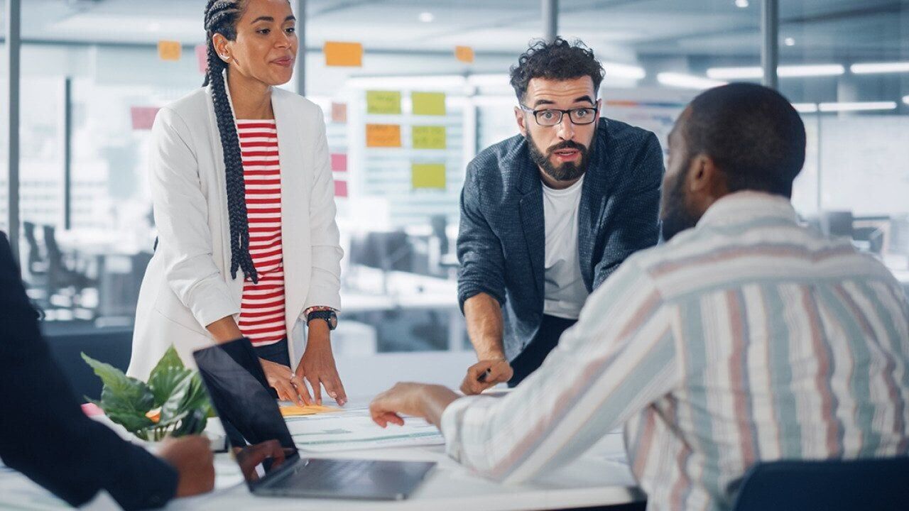 How to choose a GEO agency: Red flags, questions and considerations