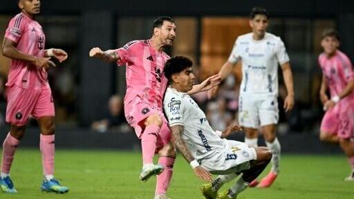 Lionel Messi fires home Miami's third goal against Atletico San Luis