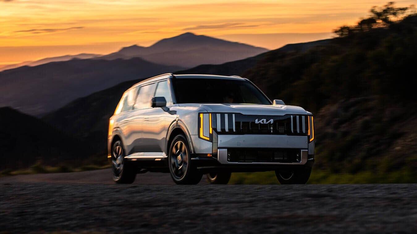 KIA AMERICA POSTS BEST SEPTEMBER AND BEST QUARTERLY SALES TOTALS IN COMPANY HISTORY.