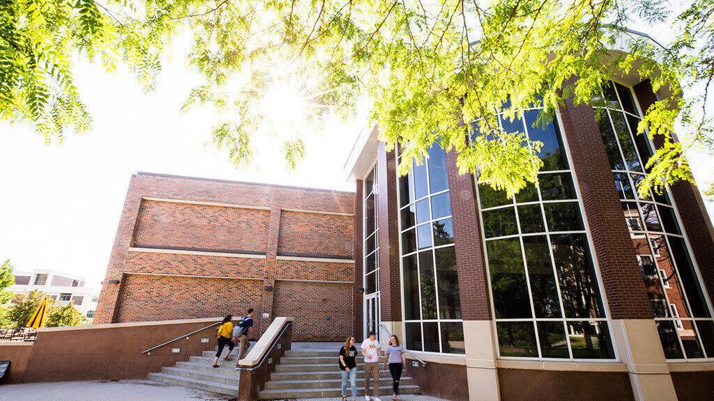 Wayne State College Selects eCampus.com to Support Unified Online Bookstore and On-Campus Retail Experience