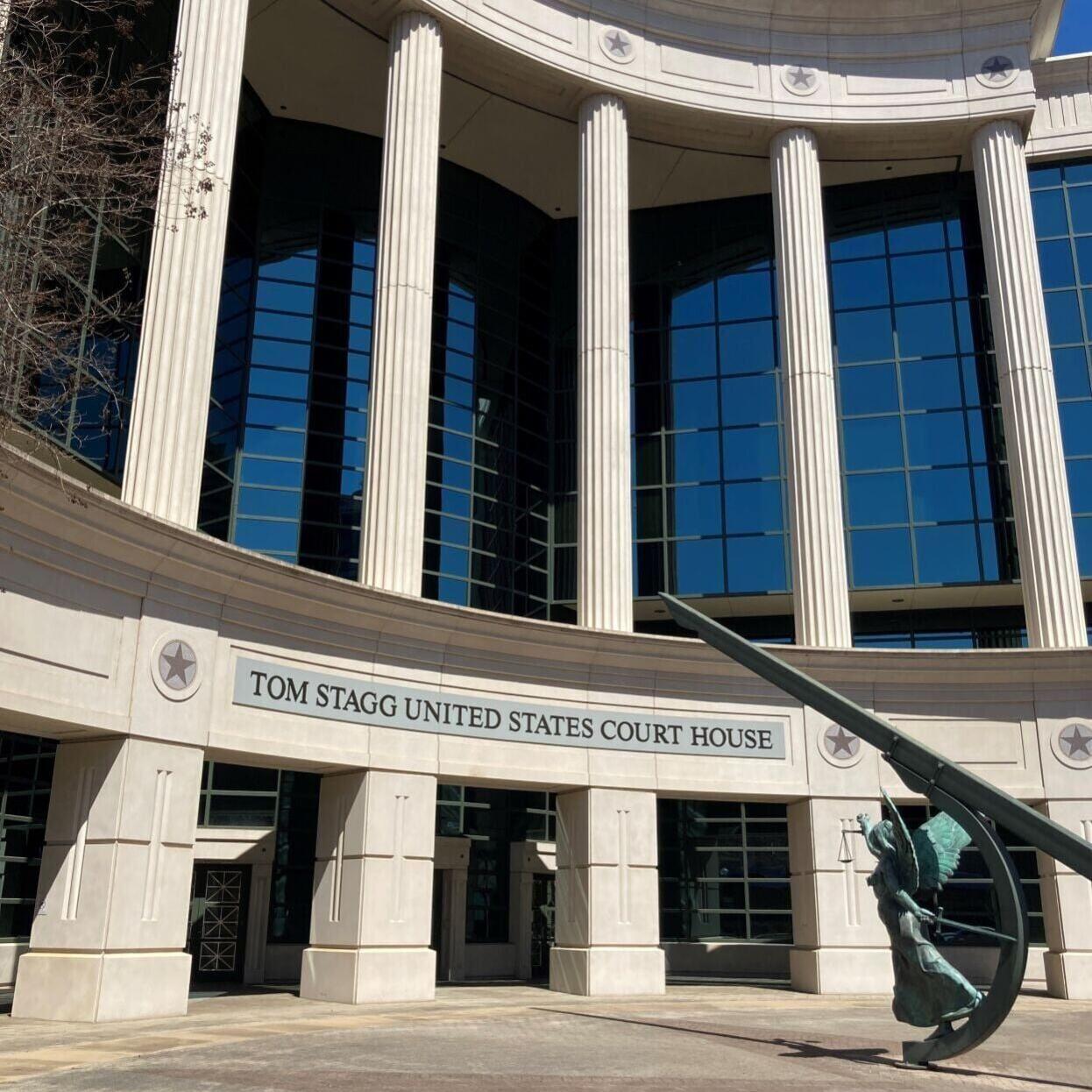 Man whose gun is connected to 8 children's murders to stay in federal custody